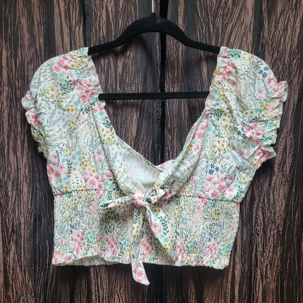 Ladies  crop top.